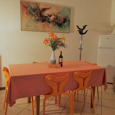 Villaggio Dei Fiori Extra Luxury 4 Stars - Great Family - Petz Friendly - With Hypermarket - Delivery Restaurant-pizzeria - Breakfast With Supplement - Ultra Fast Wi-fi - Parking Adjacent To The - With Mechanical Wor 公寓式酒店