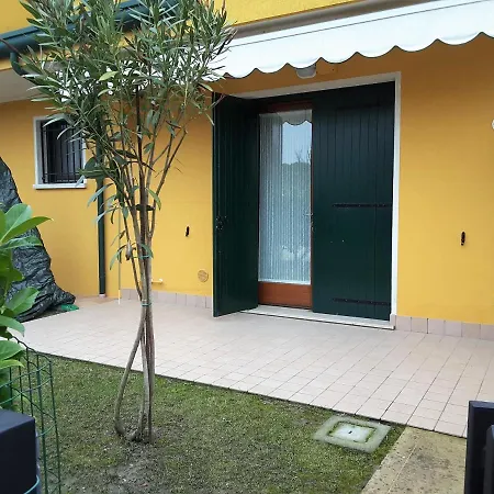 Apart-hotel Villaggio Dei Fiori Extra Luxury 4 Stars - Great Family - Petz Friendly - With Hypermarket - Delivery Restaurant-pizzeria - Breakfast With Supplement - Ultra Fast Wi-fi - Parking Adjacent To The - With Mechanical Wor 4*
