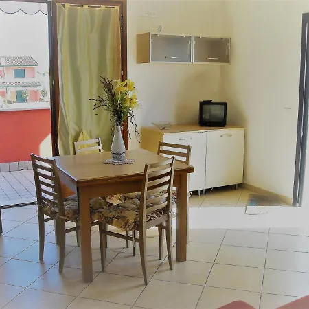 Villaggio Dei Fiori Extra Luxury 4 Stars - Great Family - Petz Friendly - With Hypermarket - Delivery Restaurant-pizzeria - Breakfast With Supplement - Ultra Fast Wi-fi - Parking Adjacent To The - With Mechanical Wor Apart-hotel