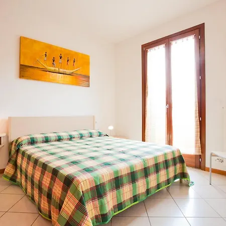 Villaggio Dei Fiori Extra Luxury 4 Stars - Great Family - Petz Friendly - With Hypermarket - Delivery Restaurant-pizzeria - Breakfast With Supplement - Ultra Fast Wi-fi - Parking Adjacent To The - With Mechanical Wor Apart-hotel