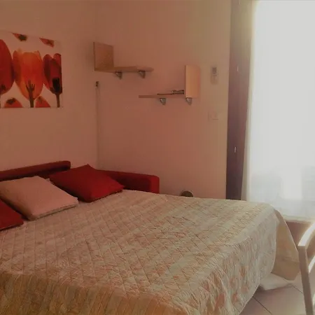 公寓式酒店 Villaggio Dei Fiori Extra Luxury 4 Stars - Great Family - Petz Friendly - With Hypermarket - Delivery Restaurant-pizzeria - Breakfast With Supplement - Ultra Fast Wi-fi - Parking Adjacent To The - With Mechanical Wor 卡奥莱