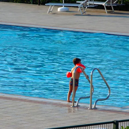Apart-hotel Villaggio Dei Fiori Extra Luxury 4 Stars - Great Family - Petz Friendly - With Hypermarket - Delivery Restaurant-pizzeria - Breakfast With Supplement - Ultra Fast Wi-fi - Parking Adjacent To The - With Mechanical Wor Caorle