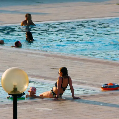 Villaggio Dei Fiori Extra Luxury 4 Stars - Great Family - Petz Friendly - With Hypermarket - Delivery Restaurant-pizzeria - Breakfast With Supplement - Ultra Fast Wi-fi - Parking Adjacent To The - With Mechanical Wor Apart-hotel 4*