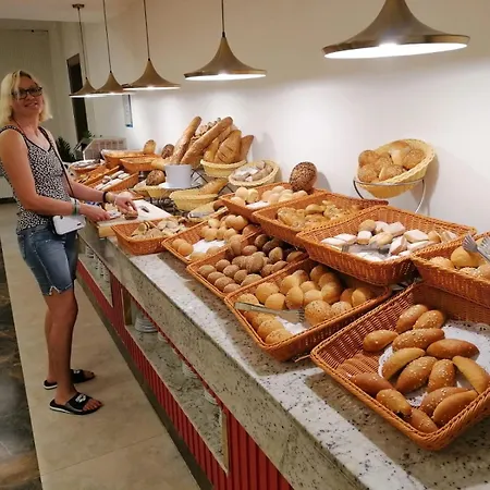 Apart-hotel Villaggio Dei Fiori Extra Luxury 4 Stars - Great Family - Petz Friendly - With Hypermarket - Delivery Restaurant-pizzeria - Breakfast With Supplement - Ultra Fast Wi-fi - Parking Adjacent To The - With Mechanical Wor Caorle